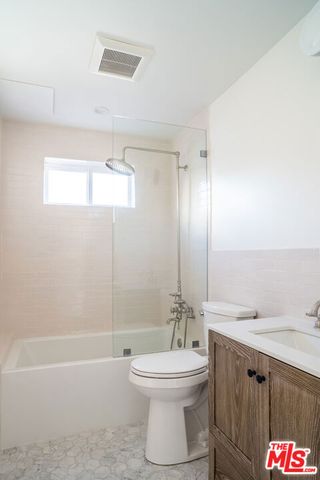 401 Firman Street, Los Angeles, CA 90026