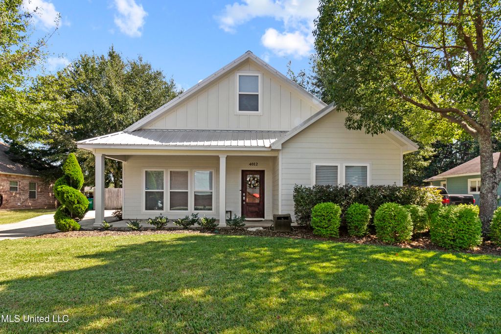 4012 Pascagoula Street, Pascagoula, MS 39567