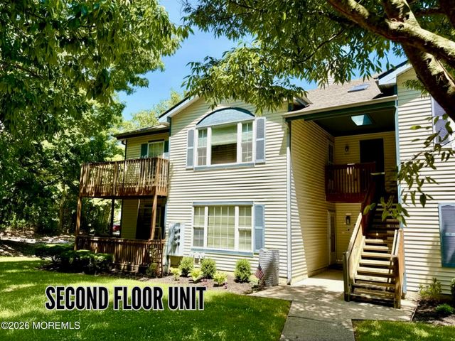 100 Puffin Glade, Bayville, NJ 08721