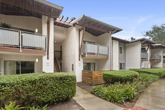1810 S El Camino Real 202, Encinitas, CA 92024