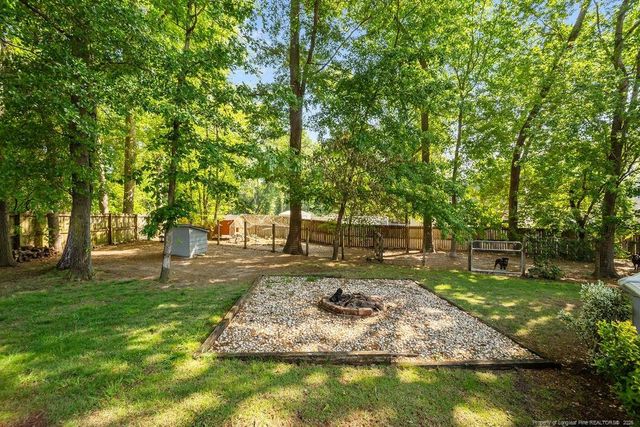 104 Hurdle Lane, Raeford, NC 28376