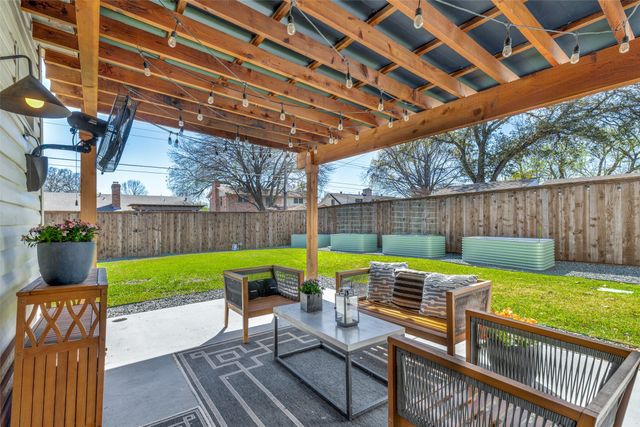 739 Vinecrest Lane, Richardson, TX 75080