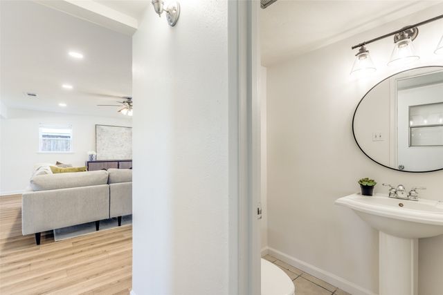 739 Vinecrest Lane, Richardson, TX 75080