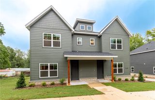 1528 W Sligo Street, Fayetteville, AR 72701