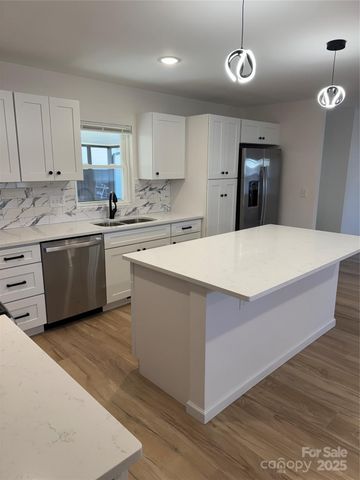 3334 Sudbury Road, Charlotte, NC 28205