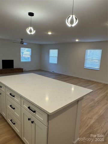 3334 Sudbury Road, Charlotte, NC 28205