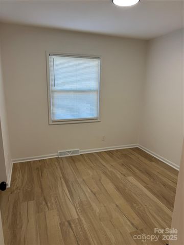 3334 Sudbury Road, Charlotte, NC 28205