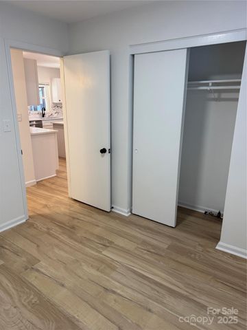 3334 Sudbury Road, Charlotte, NC 28205