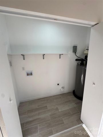 3334 Sudbury Road, Charlotte, NC 28205