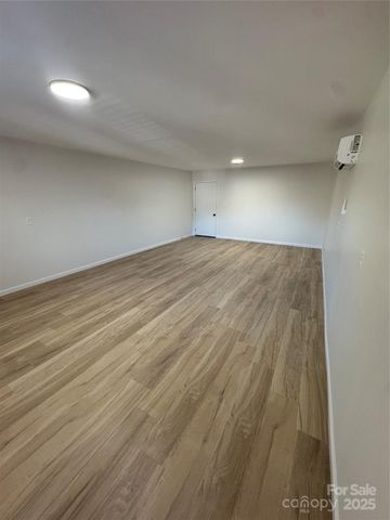 3334 Sudbury Road, Charlotte, NC 28205