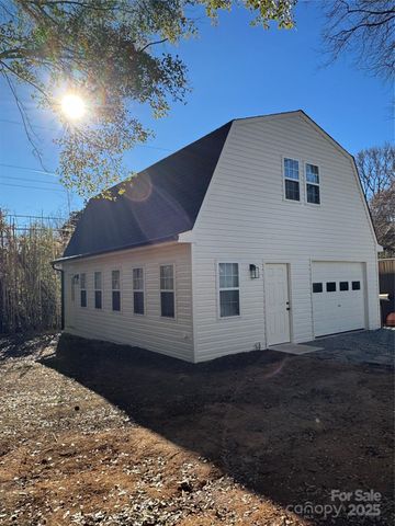 3334 Sudbury Road, Charlotte, NC 28205