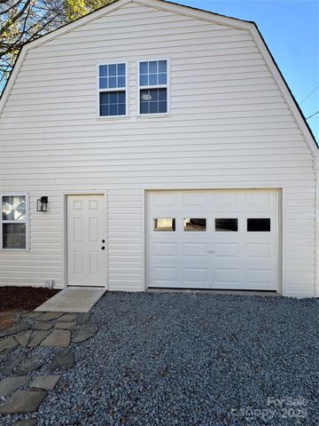 3334 Sudbury Road, Charlotte, NC 28205