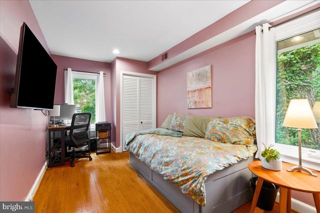 216 DOMER AVE, Takoma Park, MD 20912