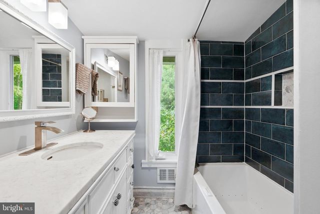 216 DOMER AVE, Takoma Park, MD 20912