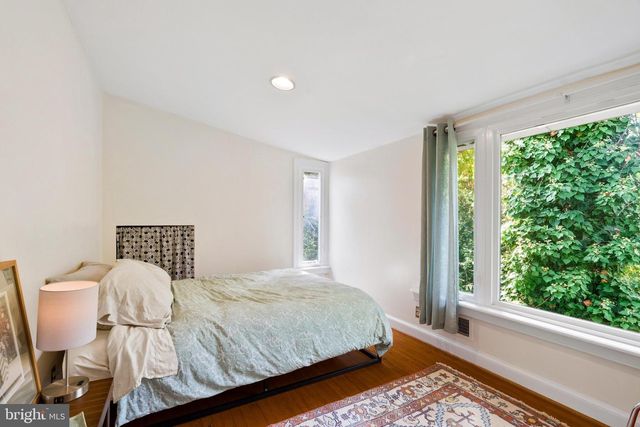 216 DOMER AVE, Takoma Park, MD 20912