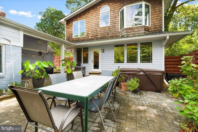 216 DOMER AVE, Takoma Park, MD 20912