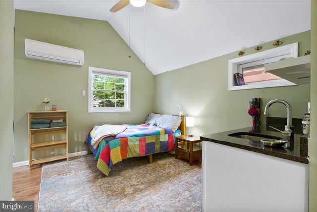 216 DOMER AVE, Takoma Park, MD 20912