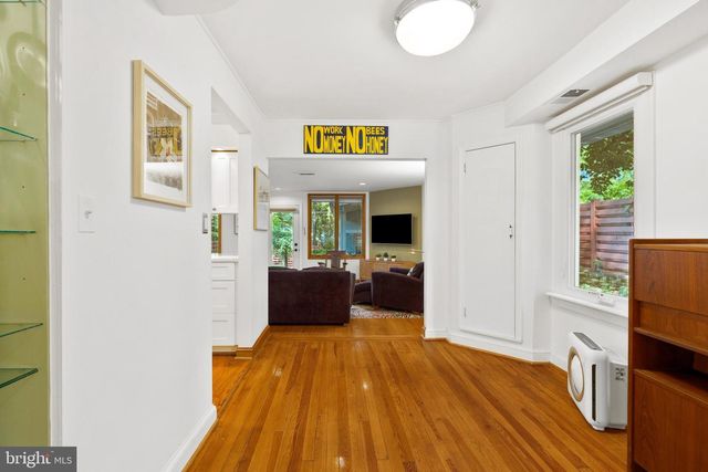 216 DOMER AVE, Takoma Park, MD 20912