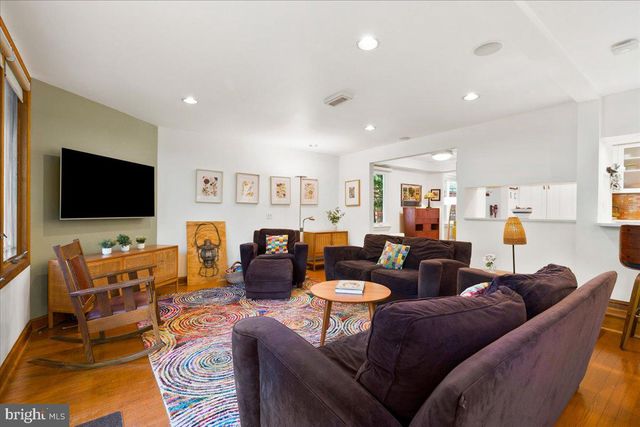 216 DOMER AVE, Takoma Park, MD 20912