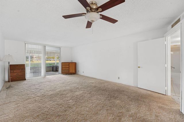 370 NW 76th Avenue 104, Margate, FL 33063