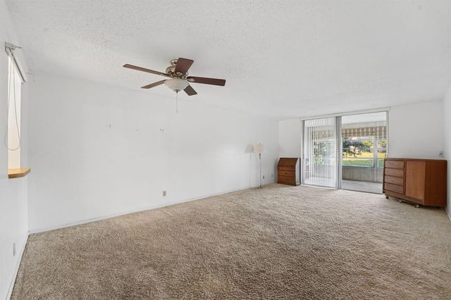 370 NW 76th Avenue 104, Margate, FL 33063