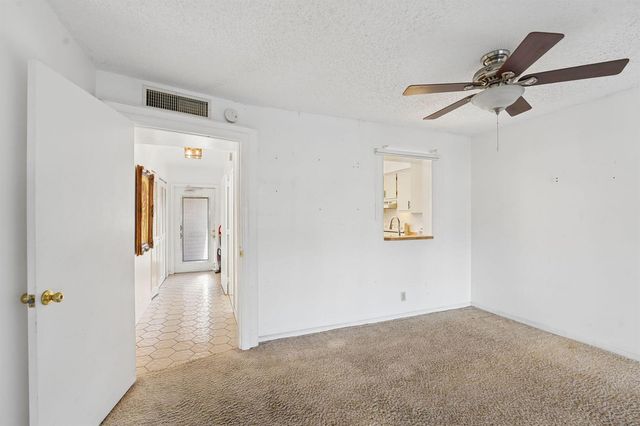 370 NW 76th Avenue 104, Margate, FL 33063