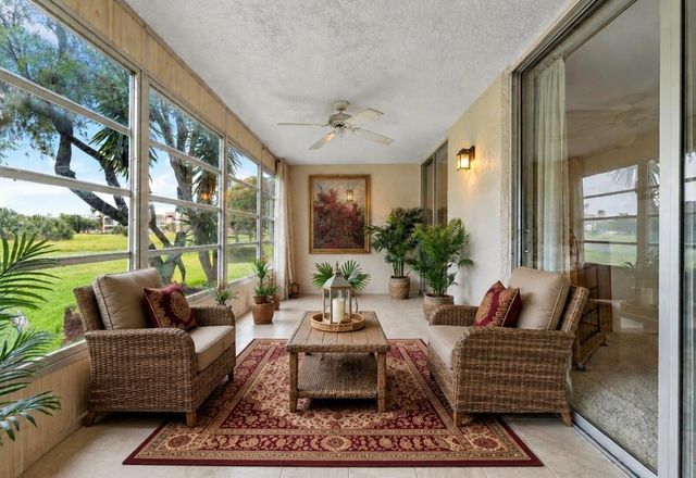 370 NW 76th Avenue 104, Margate, FL 33063