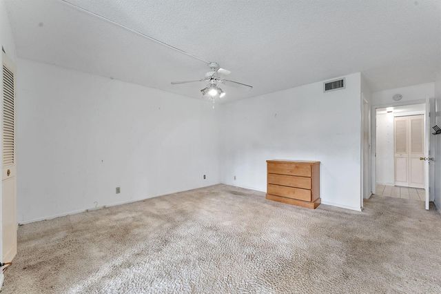 370 NW 76th Avenue 104, Margate, FL 33063