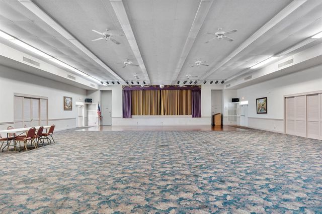 370 NW 76th Avenue 104, Margate, FL 33063