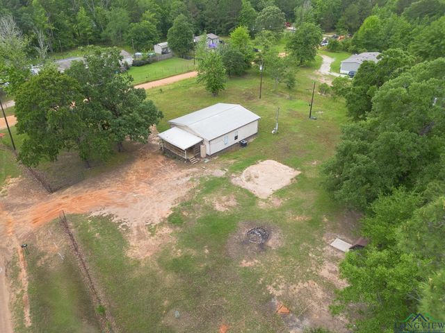 102 Pecan Dr., Hallsville, TX 75650