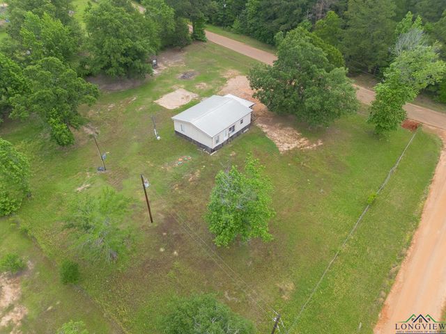 102 Pecan Dr., Hallsville, TX 75650