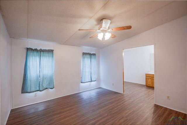 102 Pecan Dr., Hallsville, TX 75650