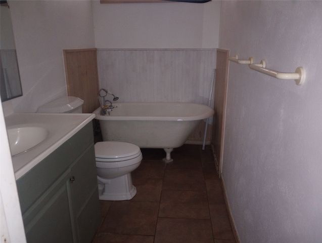 1202 Honeysuckle Drive, Keene, TX 76059