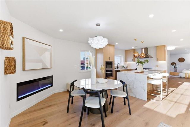 950 Dennis Avenue, Sunnyvale, CA 94086