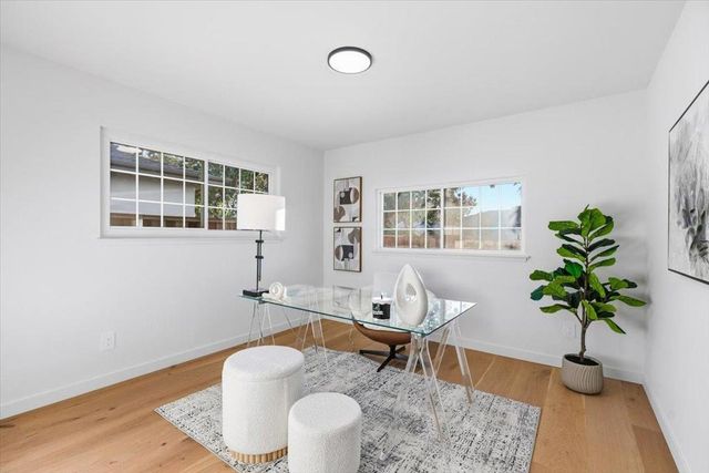 950 Dennis Avenue, Sunnyvale, CA 94086