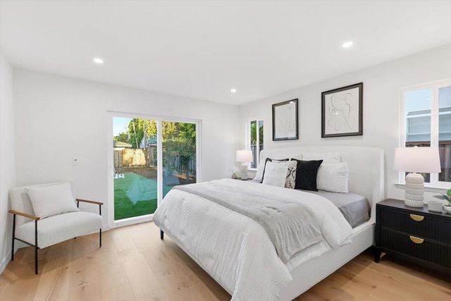 950 Dennis Avenue, Sunnyvale, CA 94086