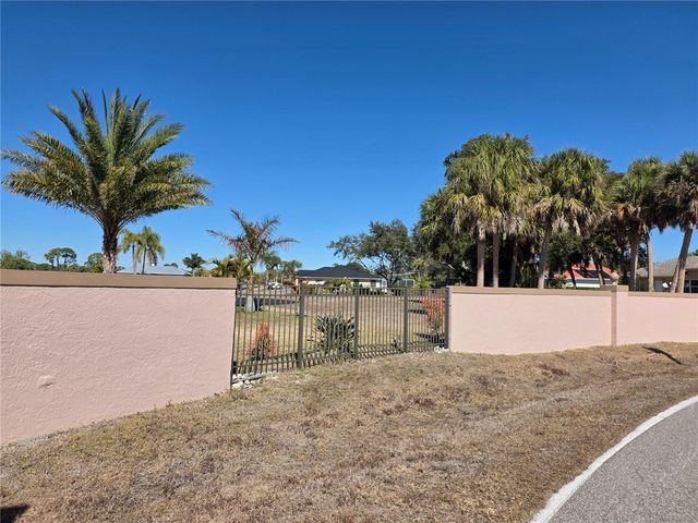 2610 PEBBLE CREEK PLACE, Port Charlotte, FL 33948