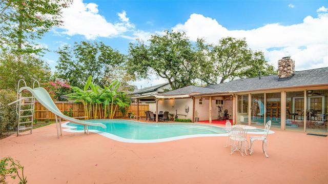 4438 Wigton Drive, Houston, TX 77096