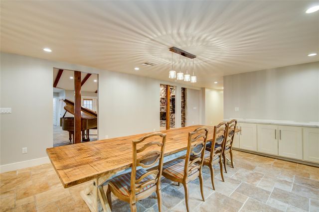 4438 Wigton Drive, Houston, TX 77096