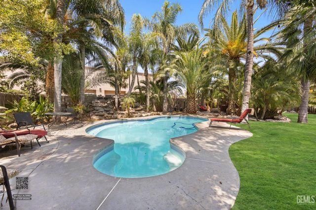 12712 Dove Creek Drive, Bakersfield, CA 93312