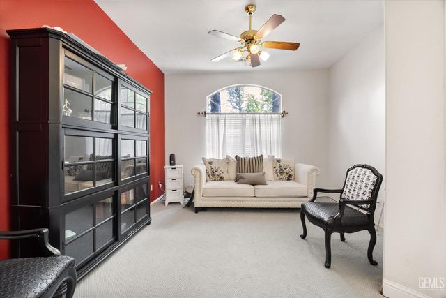 12712 Dove Creek Drive, Bakersfield, CA 93312