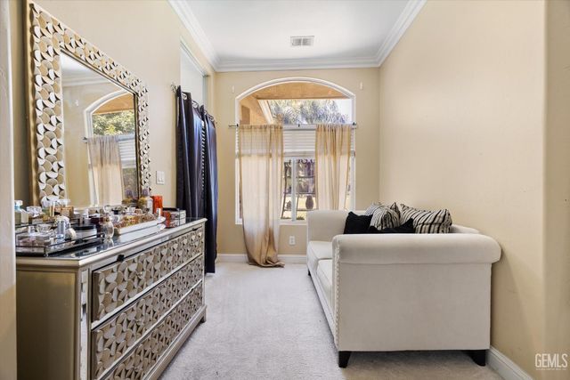 12712 Dove Creek Drive, Bakersfield, CA 93312