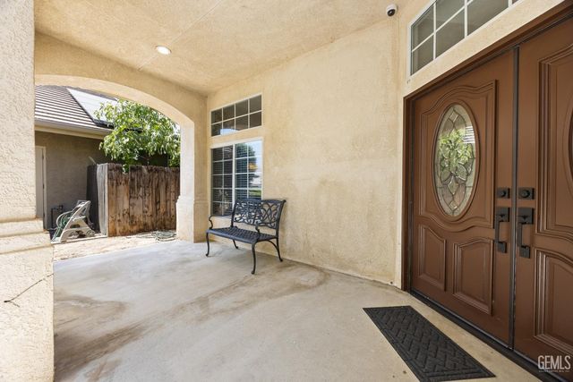 12712 Dove Creek Drive, Bakersfield, CA 93312