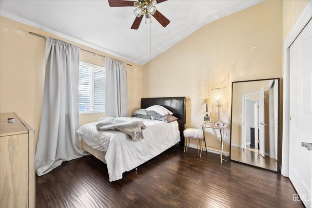 12712 Dove Creek Drive, Bakersfield, CA 93312