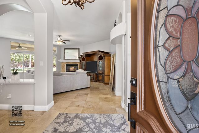 12712 Dove Creek Drive, Bakersfield, CA 93312