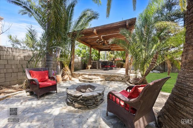 12712 Dove Creek Drive, Bakersfield, CA 93312