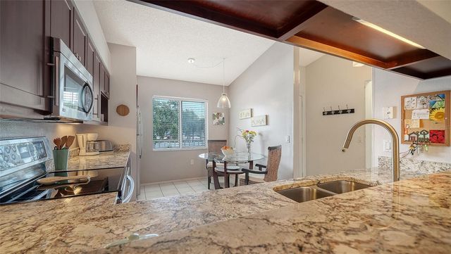 4244 MADEIRA COURT 3316, Sarasota, FL 34233