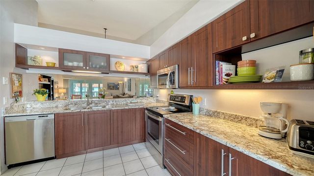 4244 MADEIRA COURT 3316, Sarasota, FL 34233