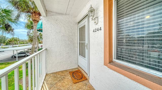 4244 MADEIRA COURT 3316, Sarasota, FL 34233