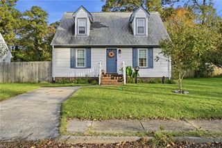 68 Harris RD, Portsmouth, VA 23702